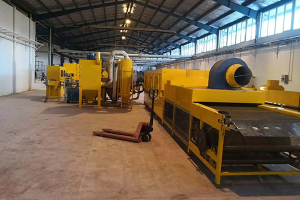 Longhui Machinery هي شركة محترفة في مجال البحث والتطوير في مجال معدات الفرامل والإنتاج والمبيعات وخدمات التشغيل الآلي