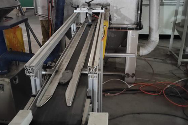 تطوير واتجاهات أتمتة مصنع وسادة الفرامل